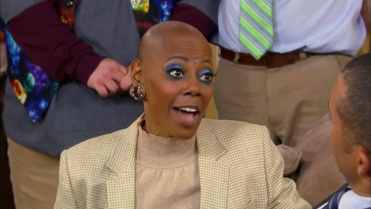 Debra Wilson in The First Family 1x17