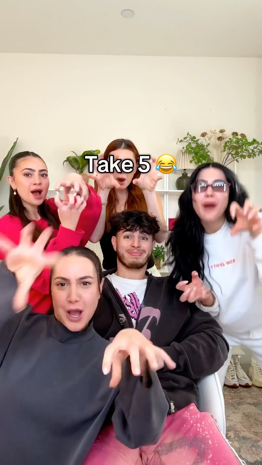 How we filmed the VIRAL brother trend ?