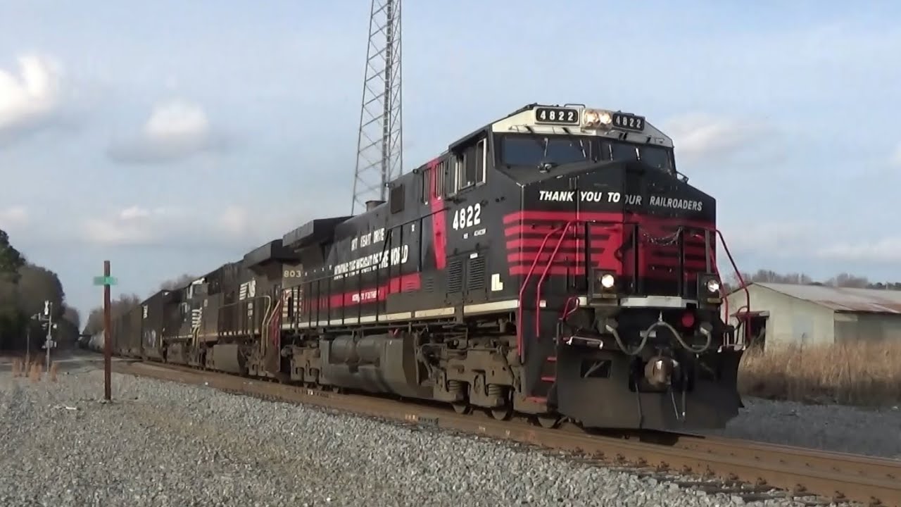 NS 4822 Leads NS 191 at S&A Jct. in Waynesboro, GA 1/7/26