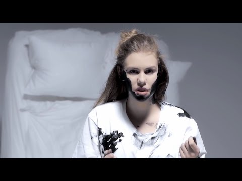 Sophi Lozina/ София Лозина - I’d better stay myself (official video)