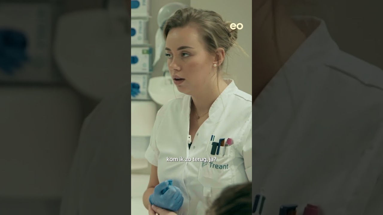 "Ik kijk wel even de andere kant op" 😳💉🩸