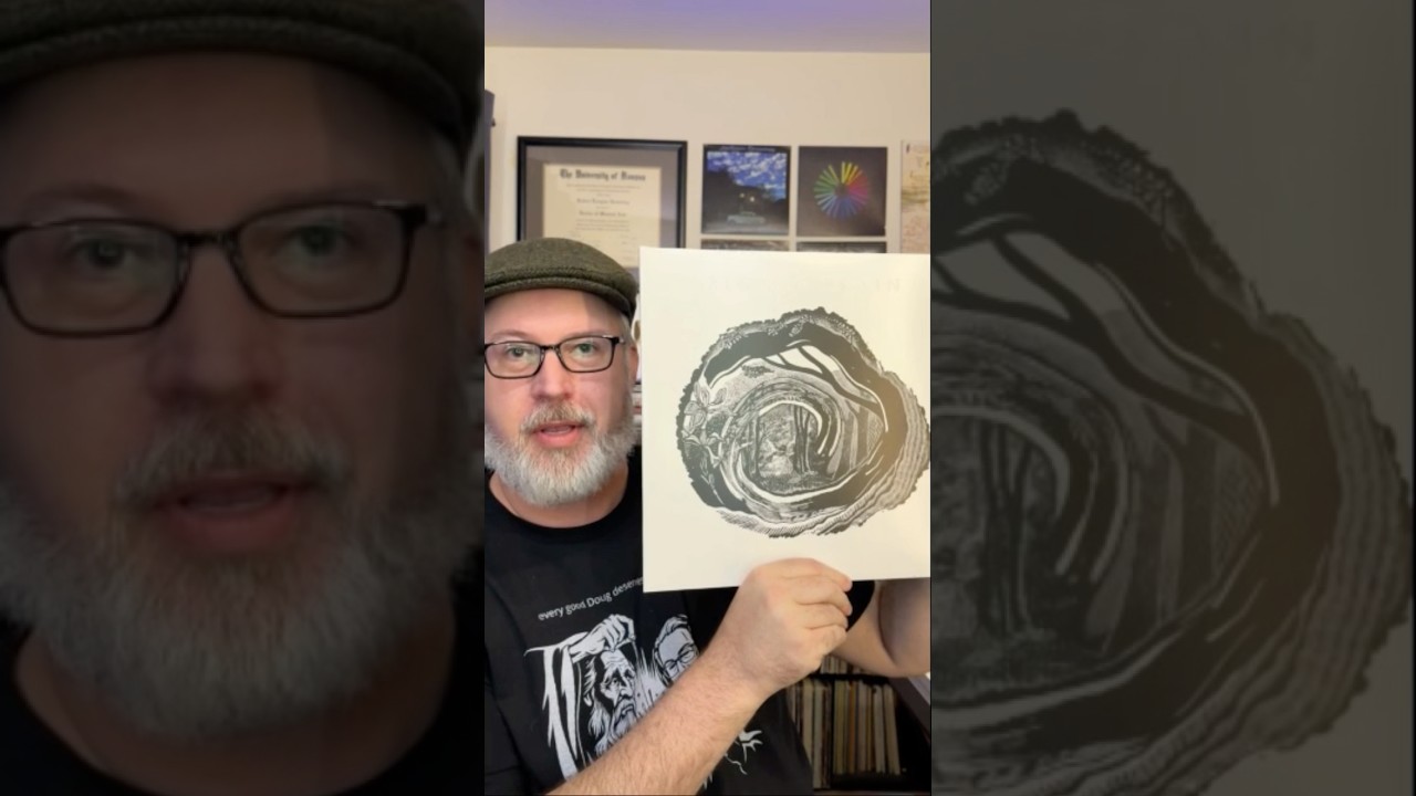 Я купила свою виниловую пластинку с гравюрами на дереве в магазине BigBigTrain!!