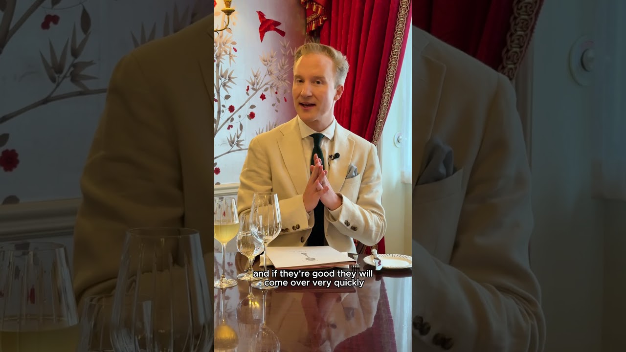 Долгое ожидание обслуживающего персонала — одно из худших впечатлений в жизни!