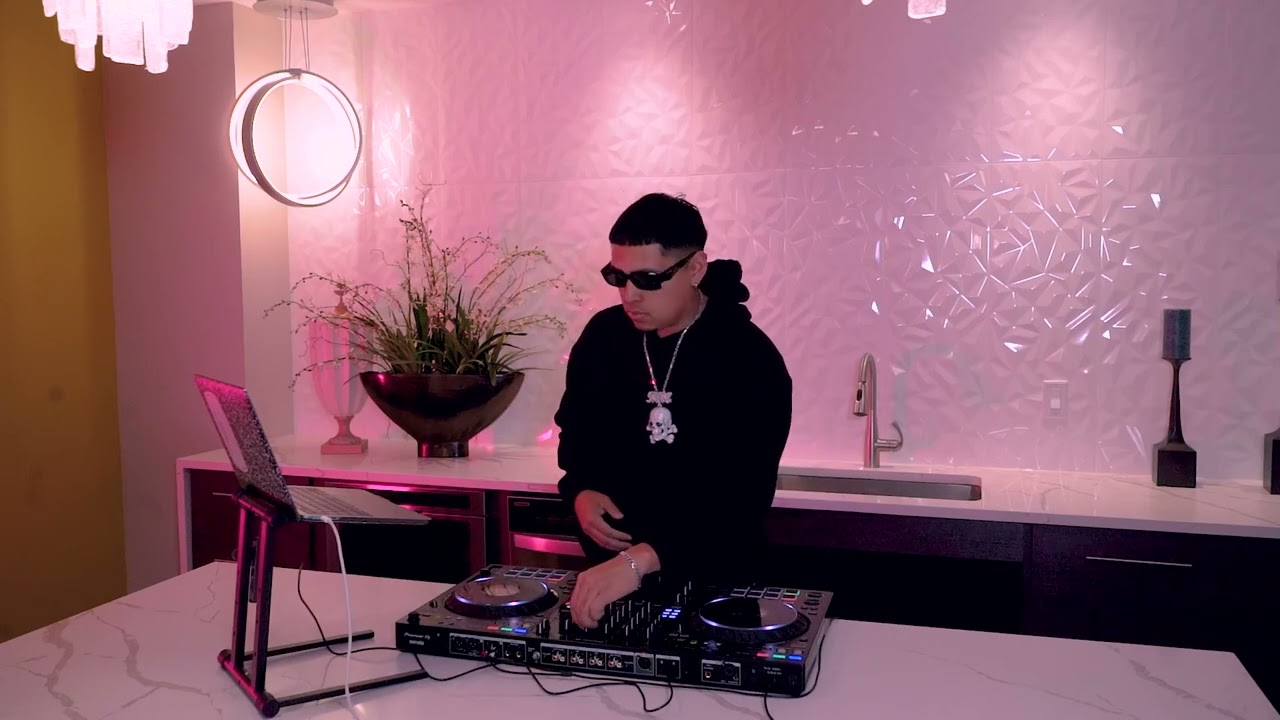 ROMANTIC MIX BY DJ SKELZ | R&B, THROWBACKS, HIPHOP