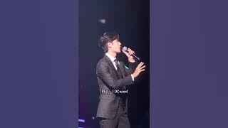 [Focus Fancam] Actor Wang Yibo singing Wuming at Greater Bay Area Film Concert, Hong Kong