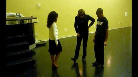 Shirley Ballas and Kids Pactices 3