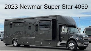 2023 Newmar Super Star 4059  5N220722