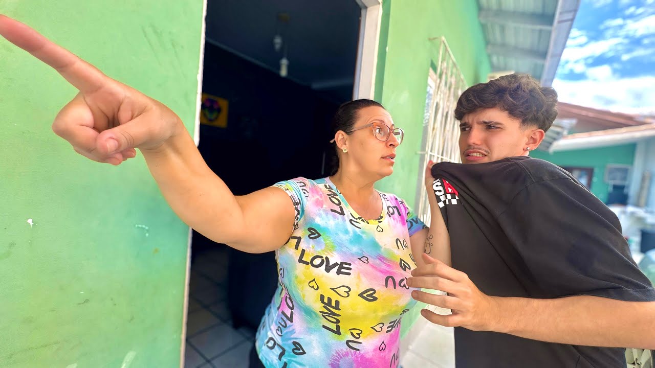 MINHA MÃE EXPULSOU O JUNINHO DE CASA