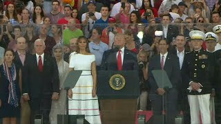 Panzer, Bomber - Trump Kapert 4. Juli Afp