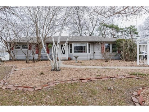 804 Brookdale DR, Webster Groves, MO home video tour
