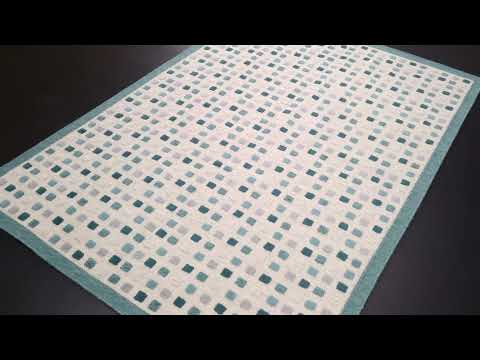 El Dokuma Geometrik Desenli Mavi Yün Kilim inceleme videosu kapak görseli