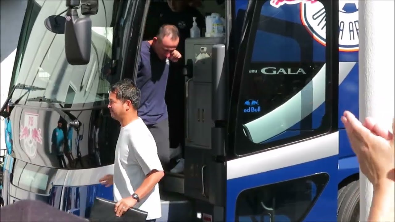 RB大宮アルディージャVS藤枝MYFC　RB大宮アルディージャバス入り