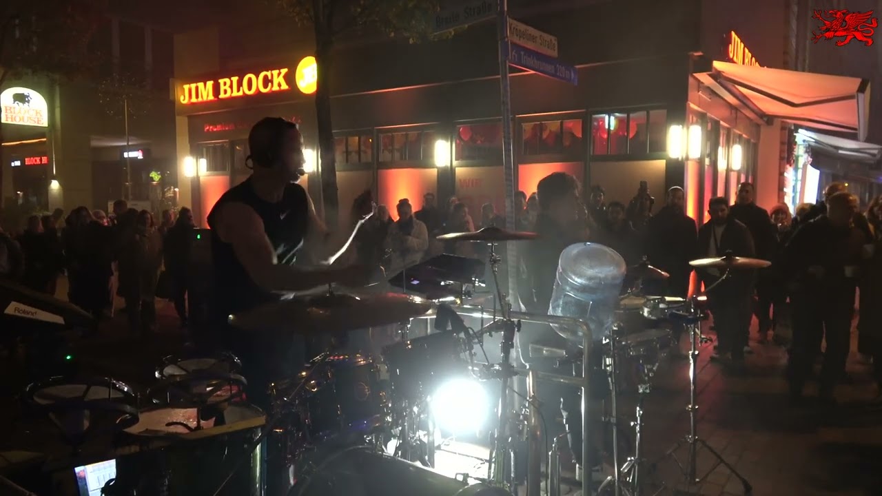 07.11.2025: Auf der Rostocker Lichtwoche der Drummer Oded Kafri, Teil 5