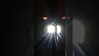 ＪＲ四国　徳島線　８４５１Ｄ（藍よしのがわトロッコ）　鼓山トンネル（川田～穴吹）通過　