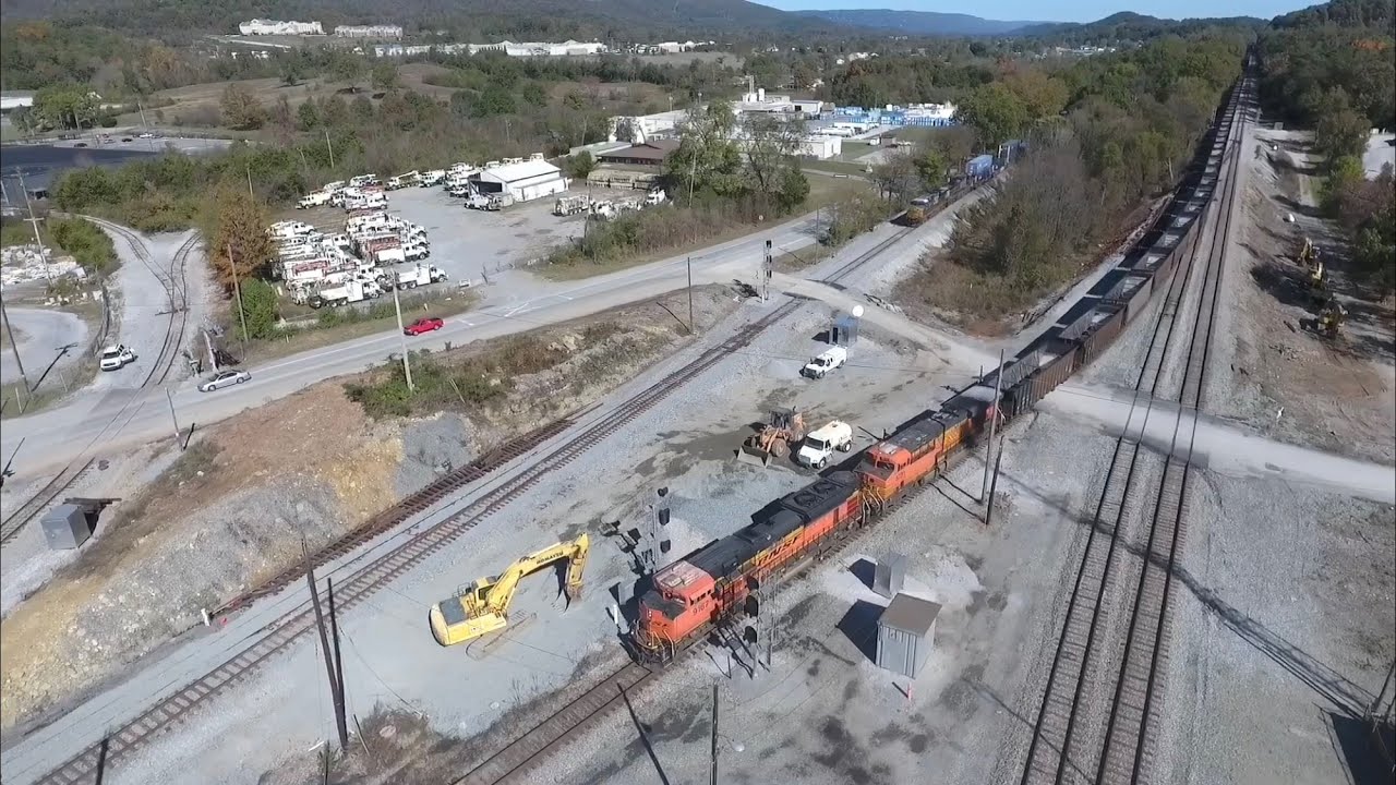 A Day of Trains at Wauhatchie While Crews Work on Track