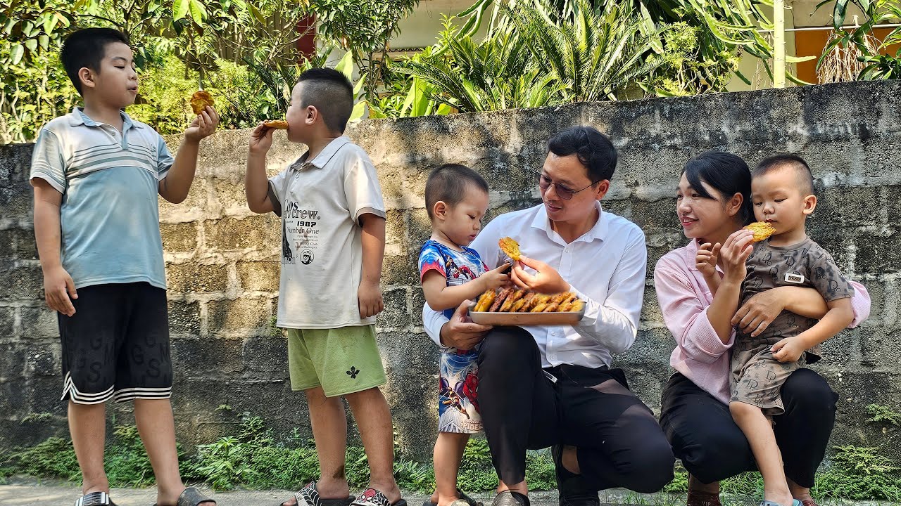 Tu Dao's simple joy with CEO John - Dream of a happy family. 