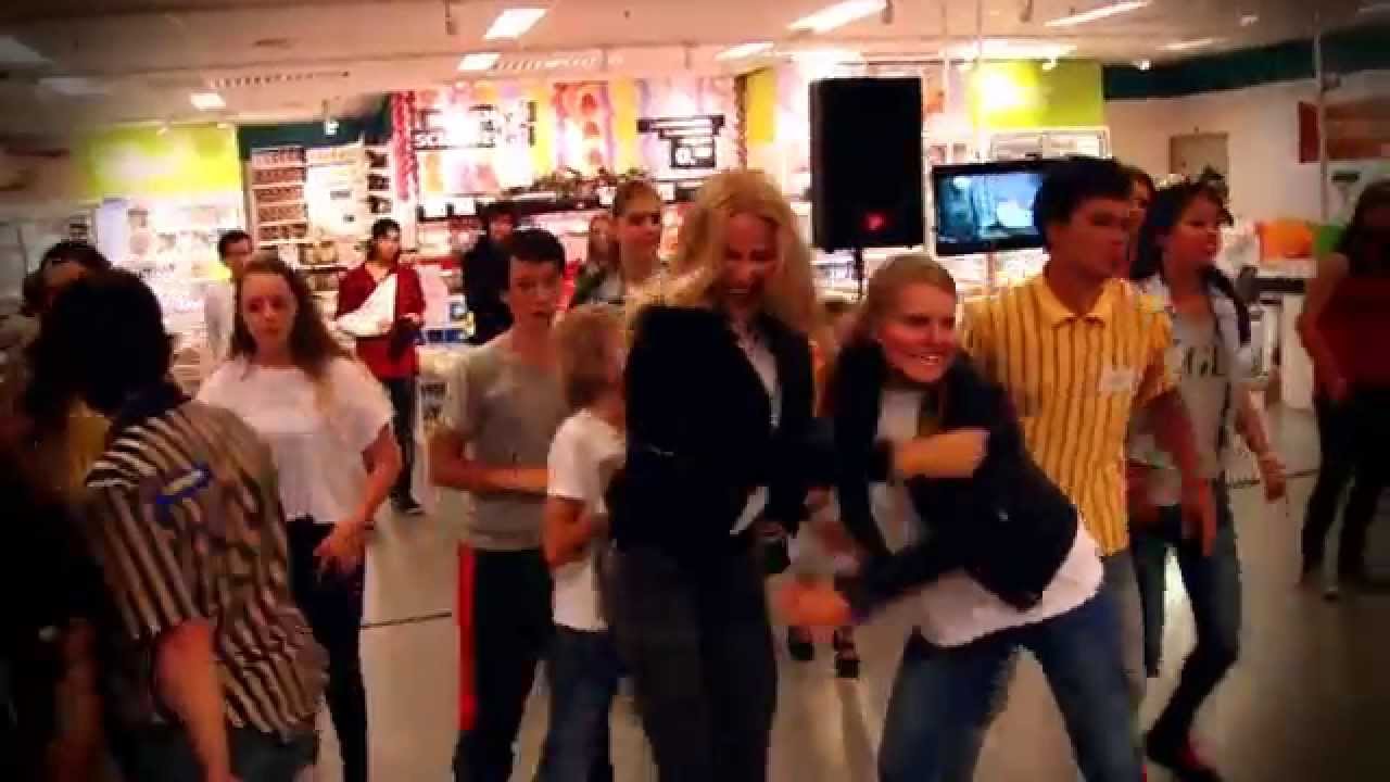 Ikea Breda Flashmob Midsommar