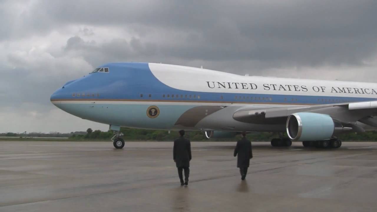 air force one facilities