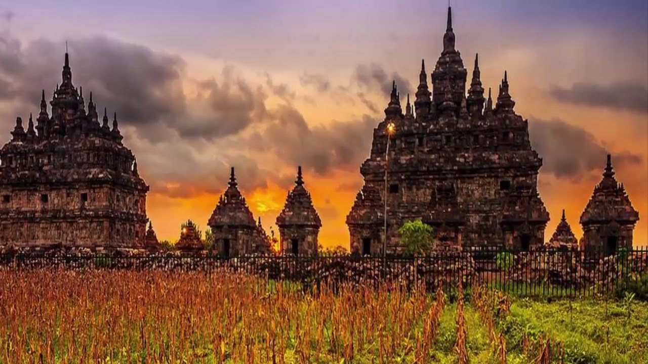 Candi Plaosan Jogyakarta adalah Candi Agama Budha Peninggalan Kerajaan
