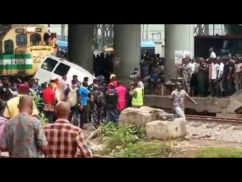 Train rams into bus in Lagos