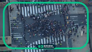 Pro-Palestinian rally blocks intersection of 20th and Market Street