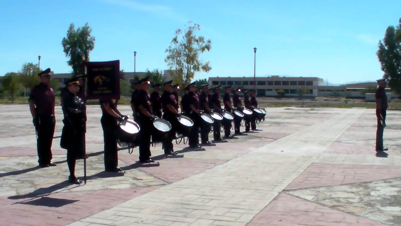 Banda De Guerra Oficial Leyenda Guinda- Toques Reglamentarios - YouTube
