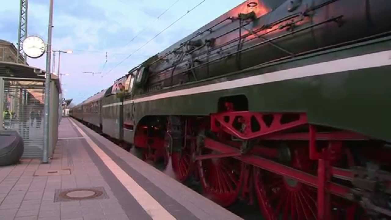 Dampflok 18 201 / 18.04.2015 am Hbf Hof/Saale