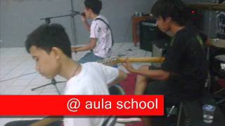 Download Lagu Singing Heart - Jangan bersedih kawan (official videos) MP3