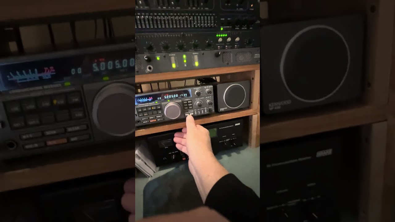 Kenwood R-5000 Display Dots FIXED!!! - YouTube