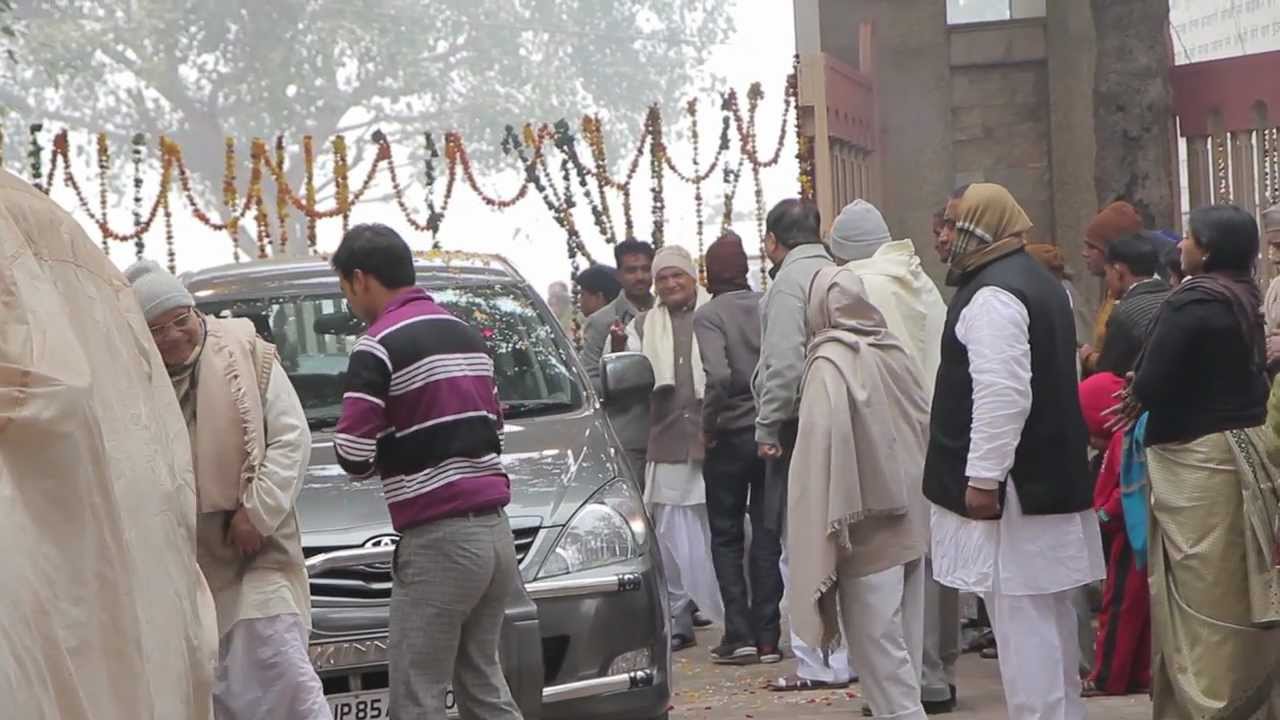 BHAJAN 1 JAN Tundla 2013