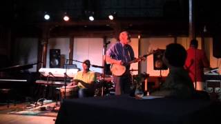 Pete Seeger plays Down By The Riverside (2012)