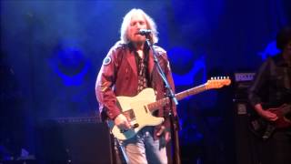 Tom Petty and the Heartbreakers - Woman In Love (It's Not Me) - Darien Lake - September 7,2014 chords