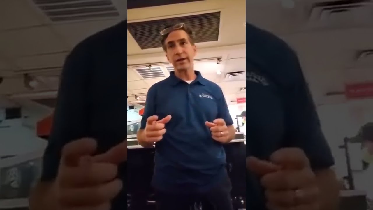 Black family kicked out of a New York restaurant for no Vaccine Card 