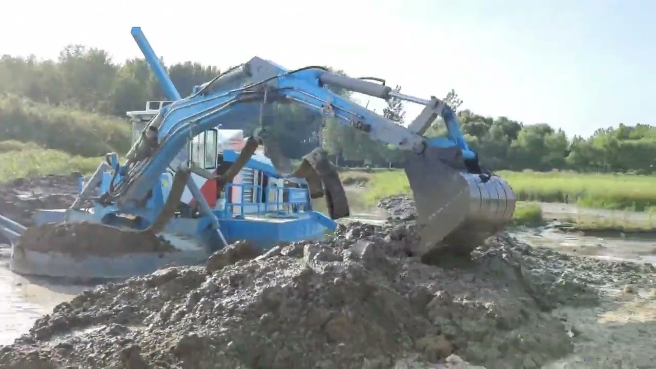 Multipurpose dredger to customer