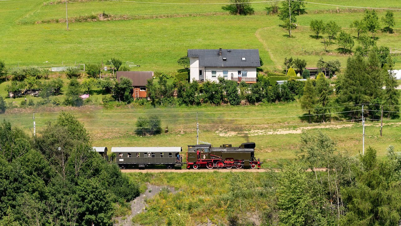 TKt48-191 z pociągami retro do Sieniawy