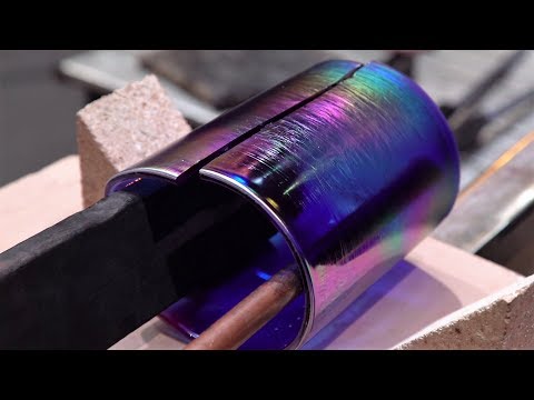 Video: Hoe om geïriseerde glas te maak?