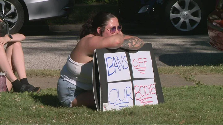 Roe v. Wade overturned: Activists on both sides of issue speak in Cleveland, Akron