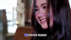 Papinka - Memujamu (Official Music Video with Lyric) - Durasi: 5:17. Papinka - Memujamu (Official Music Video with Lyric) - Durasi: 5:17.