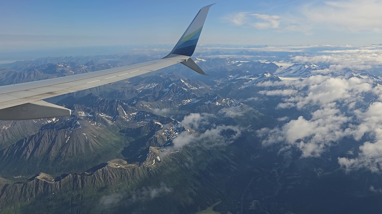[4K] Gorgeous Mountain Views! - Anchorage Full Arrival - Alaska Airlines - Boeing 737-890