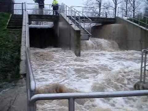 Noodsituatie door wateroverlast in Aaigem en Heldergem