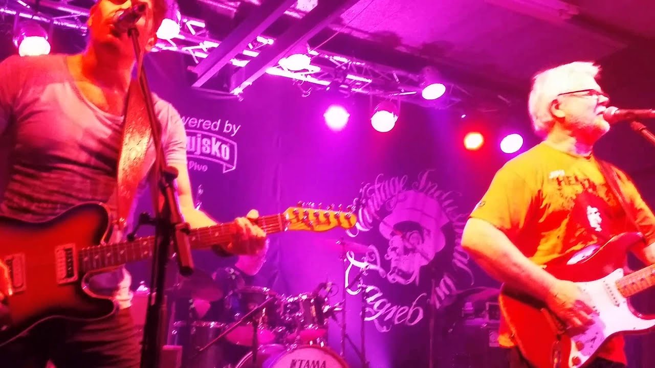 YU Grupa - More, Zagreb, Vintage bar, 8.1.2015.