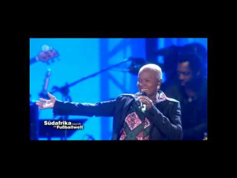 Angelique Kidjo & Soweto Gospel Choir - Malaika, Afirika