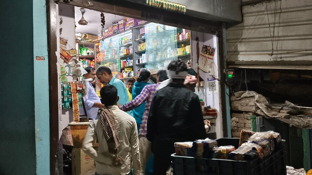 Holi ke season me dukan ka hal🙄ful day vlog