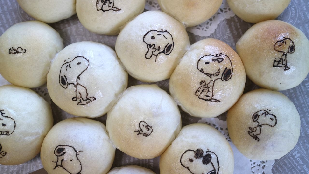 Oblaat Art Bread Snoopy Bread オブラートアートパン スヌーピーの丸白パン Youtube