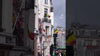 Jalanjalan Dengan Bini 