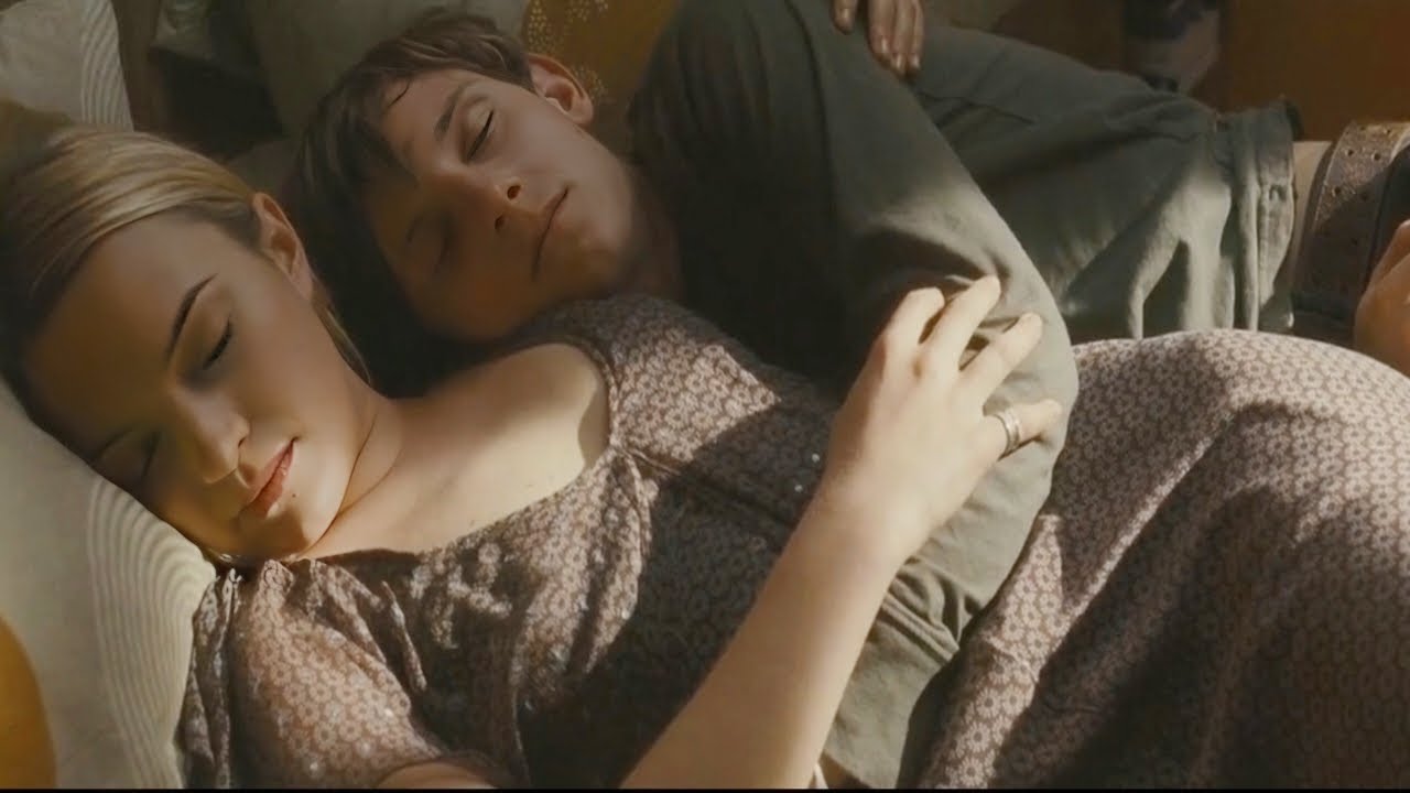 ⁣A lonely stepmother and her teenage son relationship movie || A1 Updates