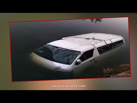 جهود مستمرة لانتشال ميكروباص سقط في النيل من أعلى كوبري الساحل