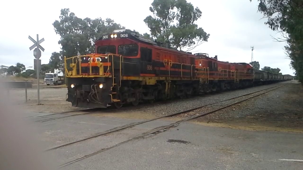 Genesee & Wyoming Grain Train Cummins South Australia with