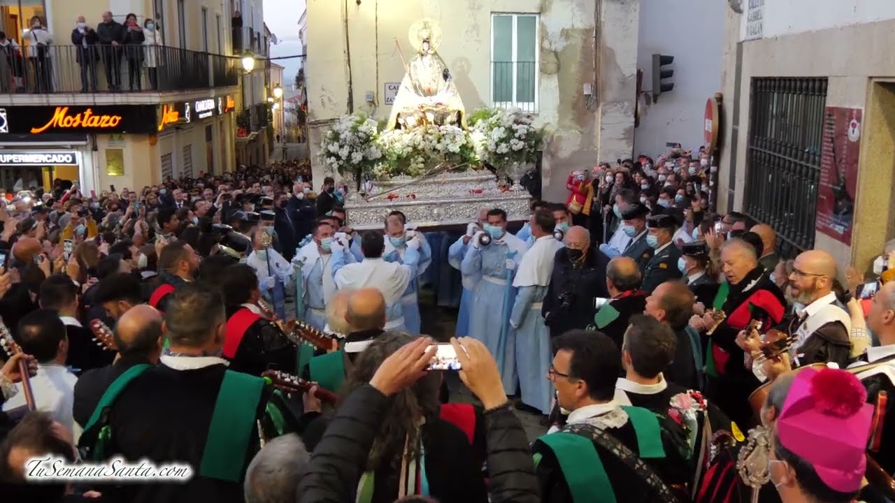 La tuna canta a la Virgen de la Montaña 2022 [4K]