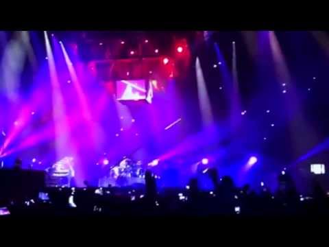 Muse - Feeling Good - Palacio de los Deportes, México 2013 Multicam